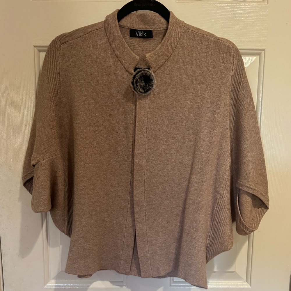 Tan sleeve short swing sweater jacket. Size M